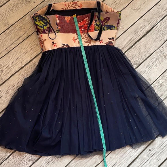 ANTHROPOLOGIE MOULINETTE SOEURS dress SIZE 2
Like new!! - Picture 10 of 10